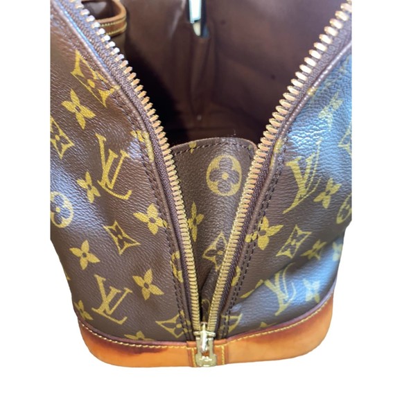 Louis Vuitton Monogram Alma PM - Picture 6 of 9